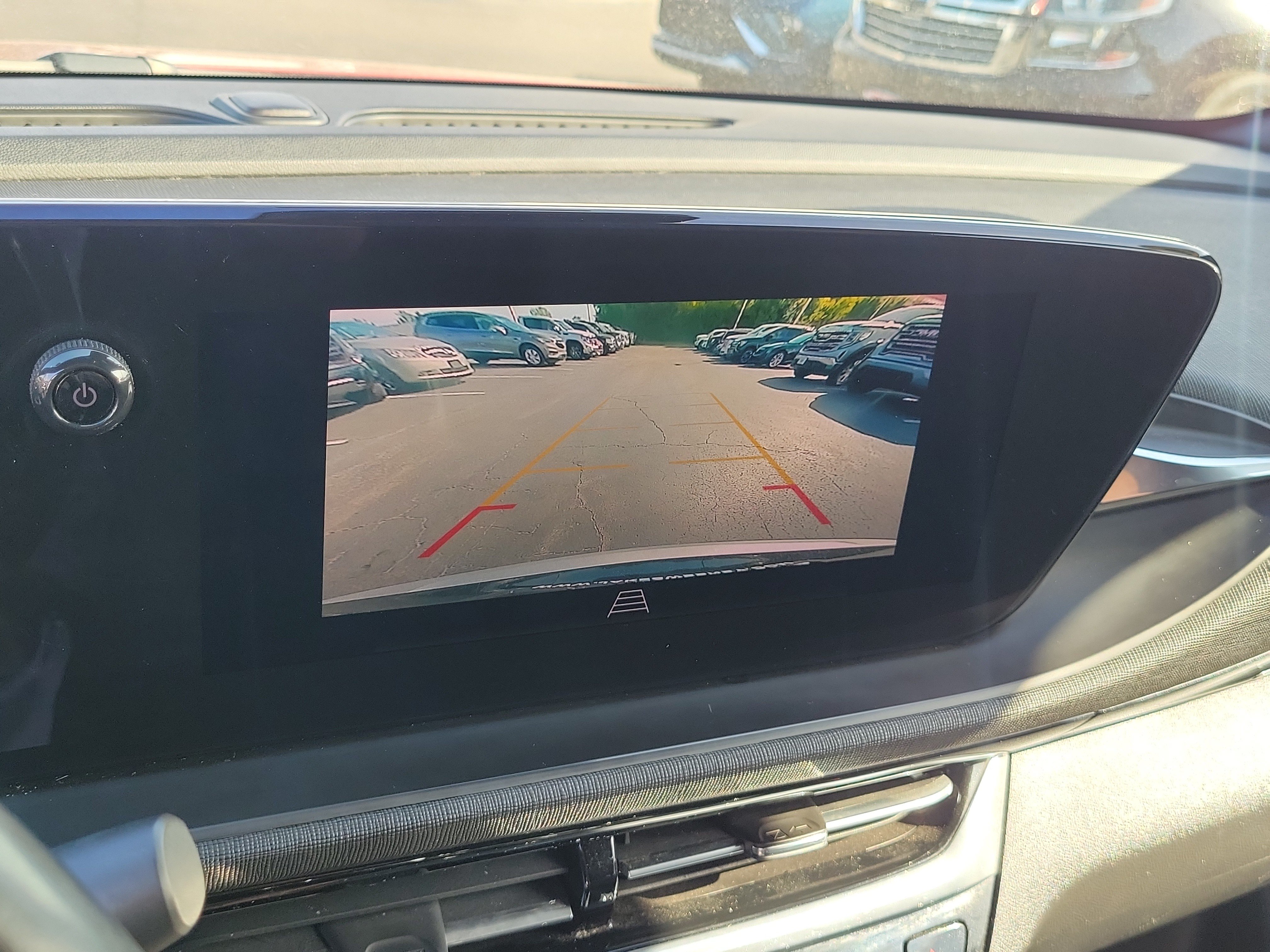 Used 2024 Buick Envista Sport Touring w/ Convenience I Package FWD image 27
