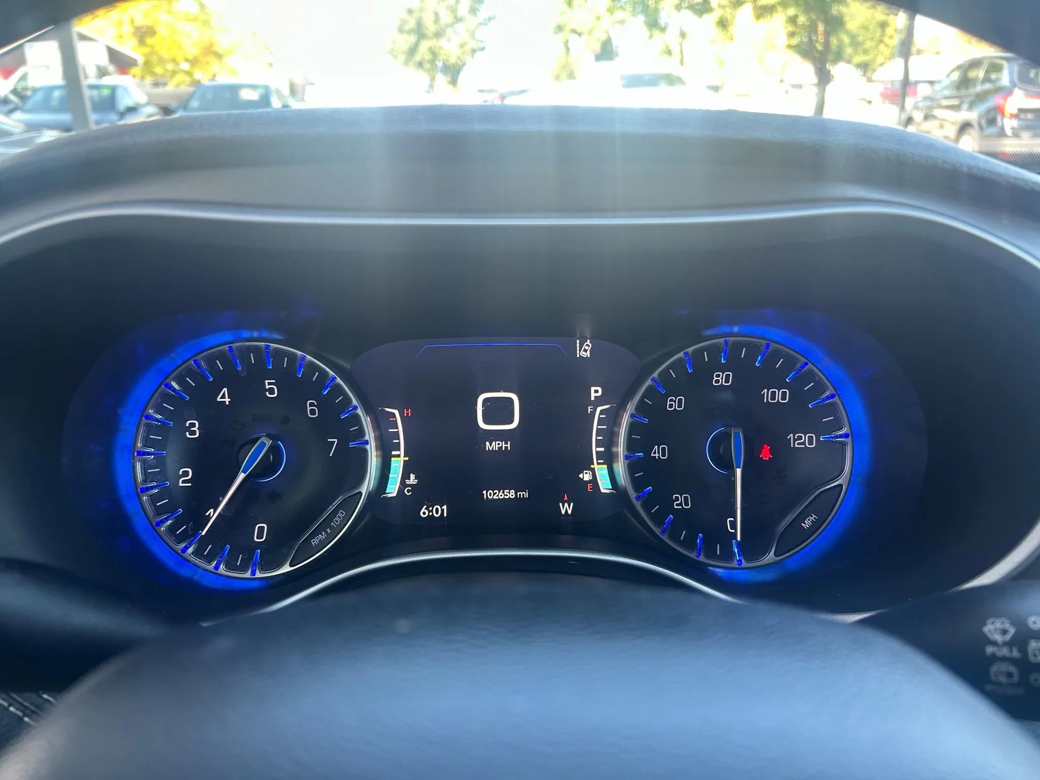 Used 2021 Chrysler Pacifica Touring-L image 5