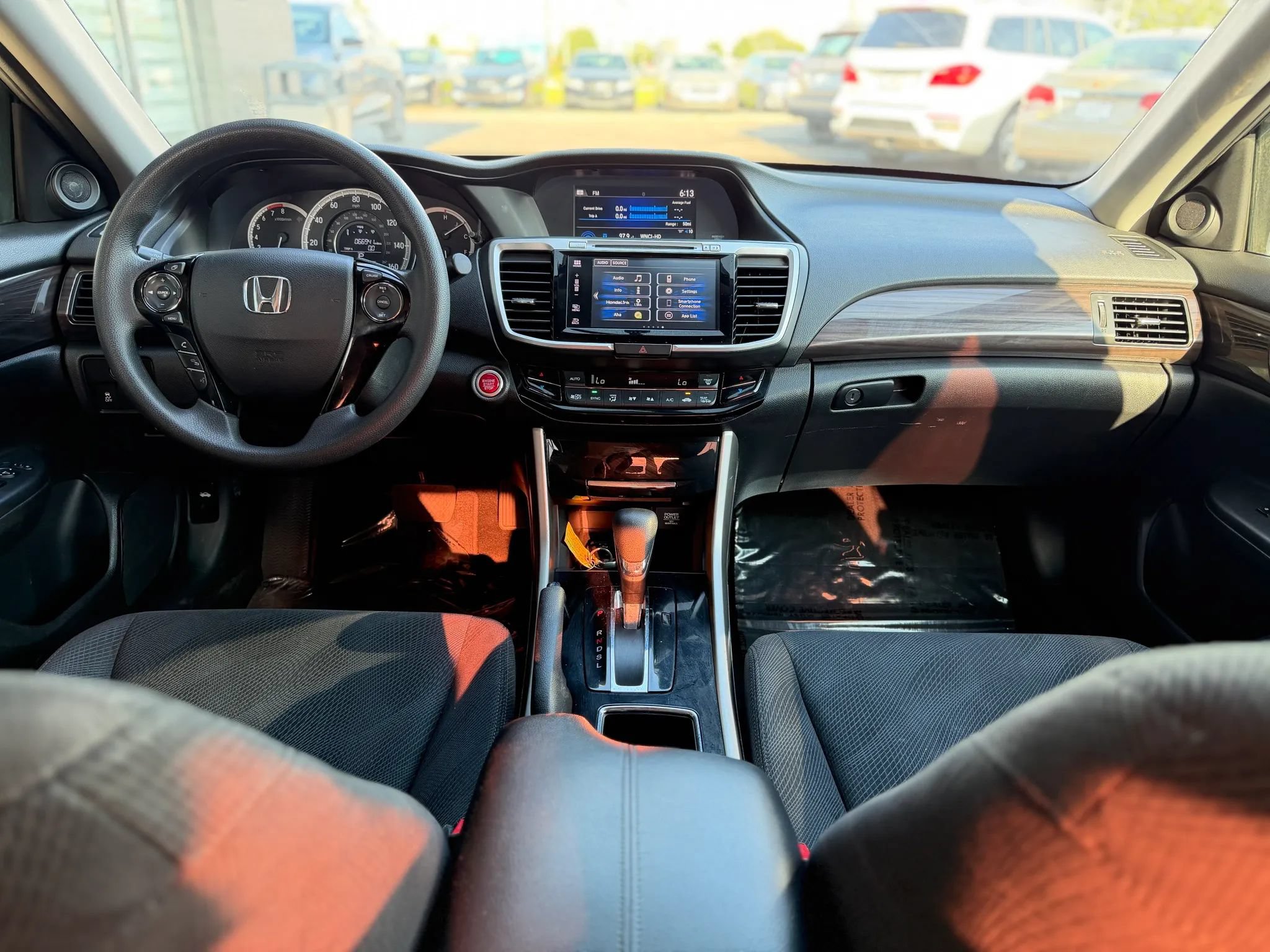 Used 2017 Honda Accord EX image 8