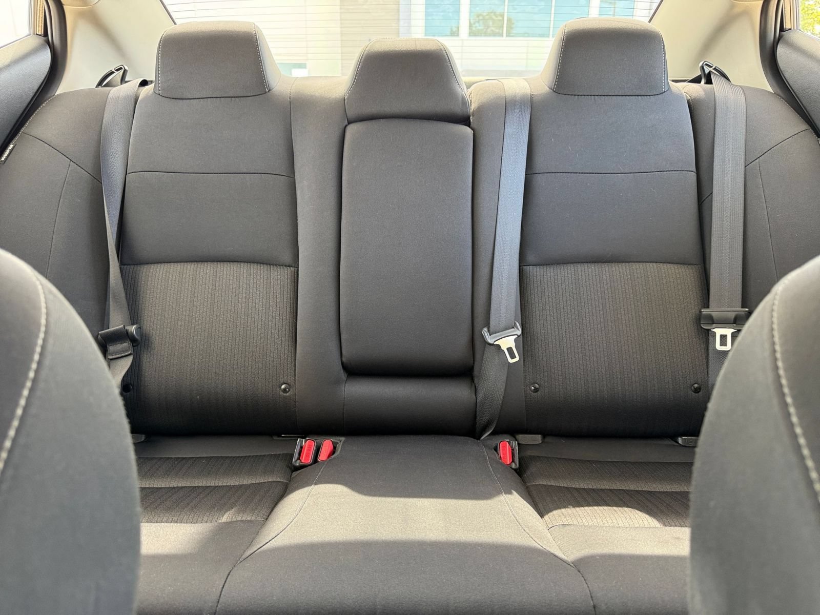 Used 2025 Nissan Altima 2.5 SV FWD image 33