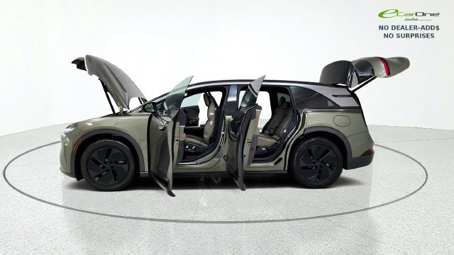 Used 2026 Lucid Gravity Grand Touring AWD/4WD image 14