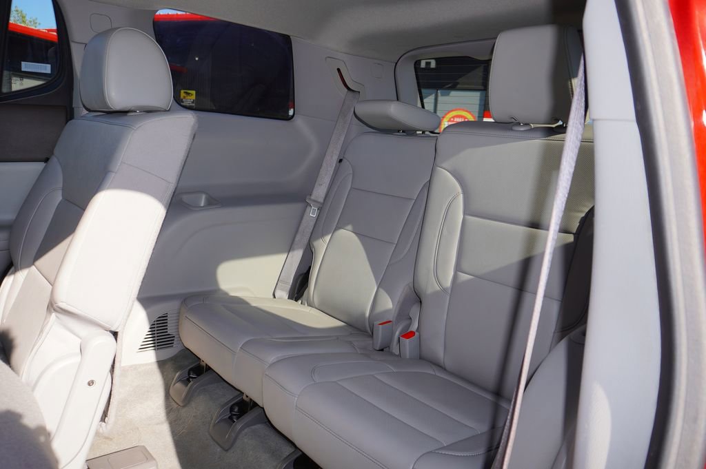 Used 2023 GMC Acadia SLT image 26