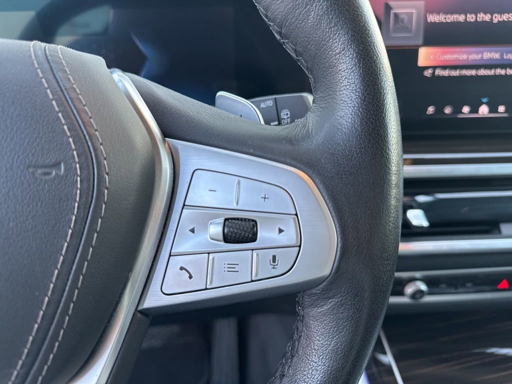 Used 2025 BMW X7 xDrive40i image 16