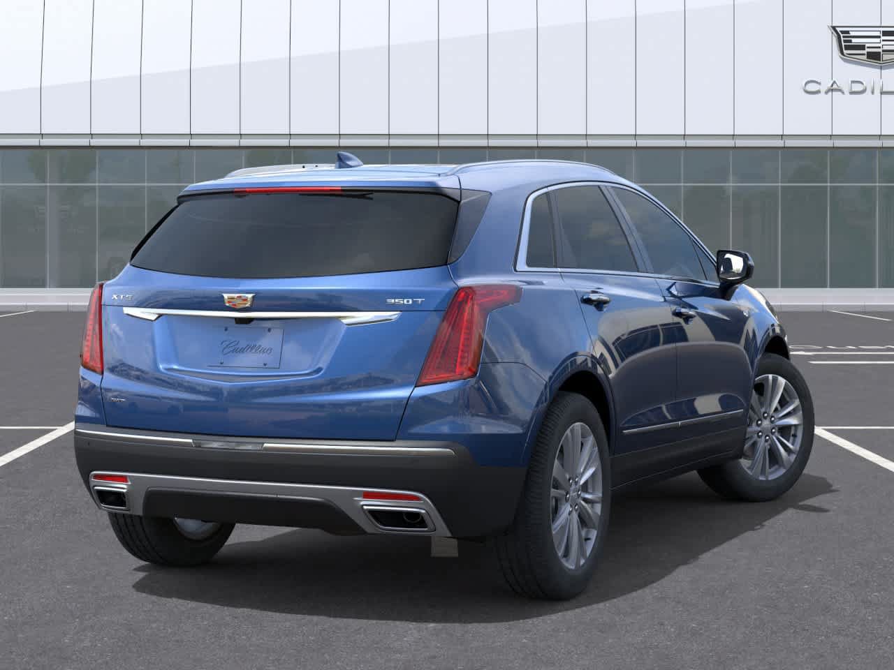 Used 2026 Cadillac XT5 Premium Luxury w/ LPO, Floor Liner Package AWD/4WD image 4