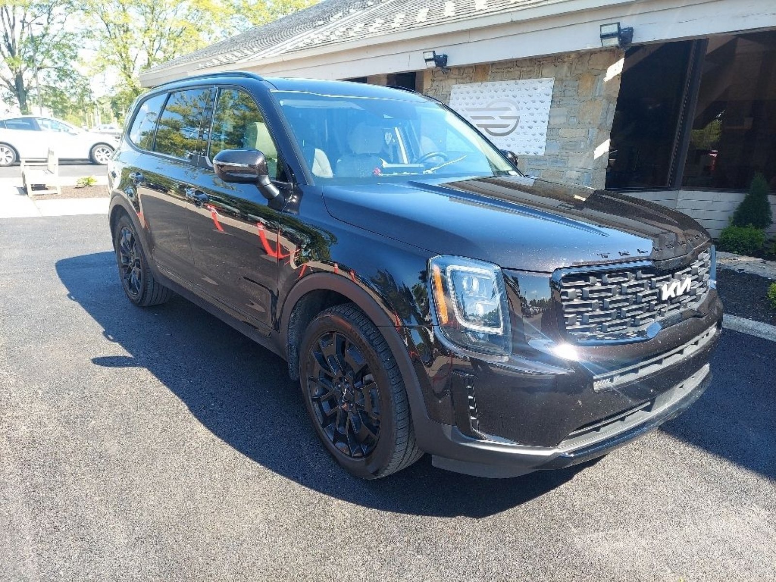 Used 2022 Kia Telluride EX w/ EX Premium Package AWD/4WD image 3