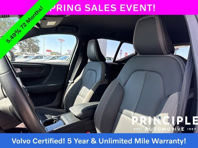 Certified 2023 Volvo XC40 Recharge Core image 30