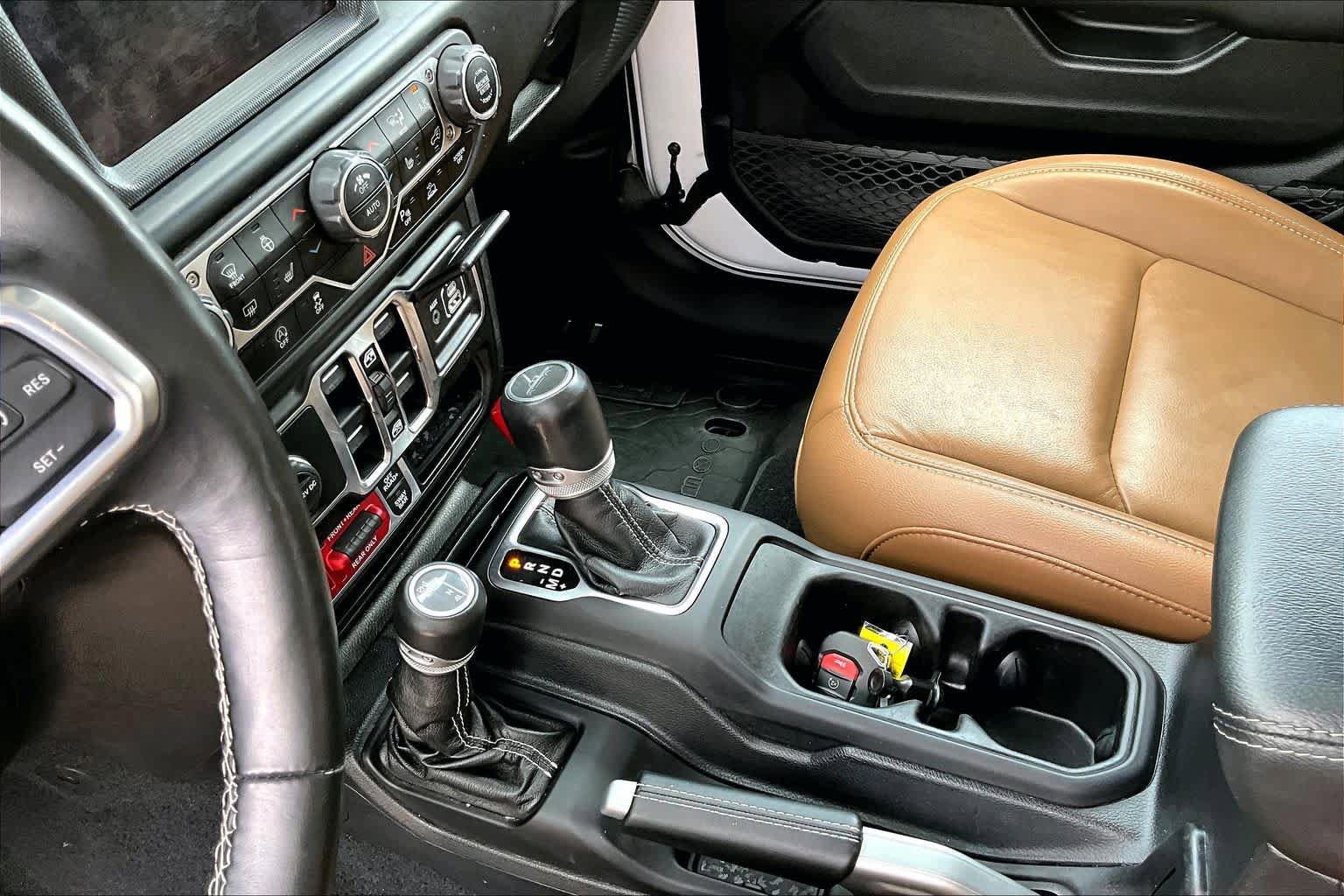Used 2020 Jeep Gladiator Rubicon AWD/4WD image 17