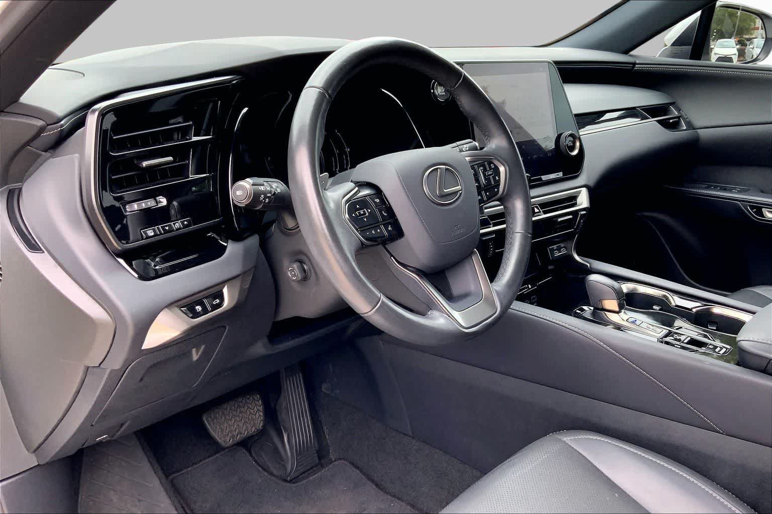 Used 2024 Lexus RX 350 FWD image 17