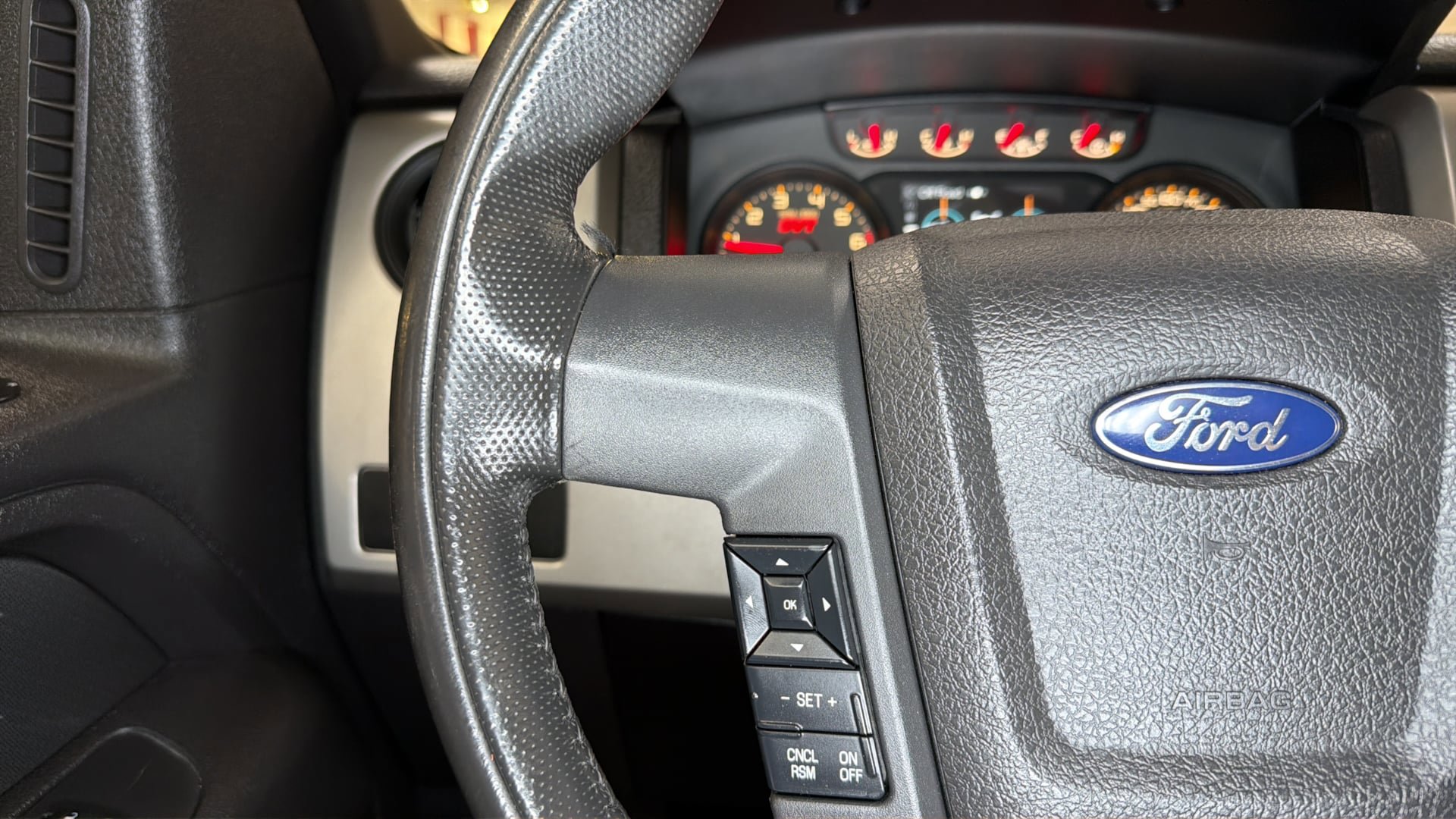 Used 2011 Ford F150 Raptor w/ Raptor Luxury Pkg AWD/4WD image 27