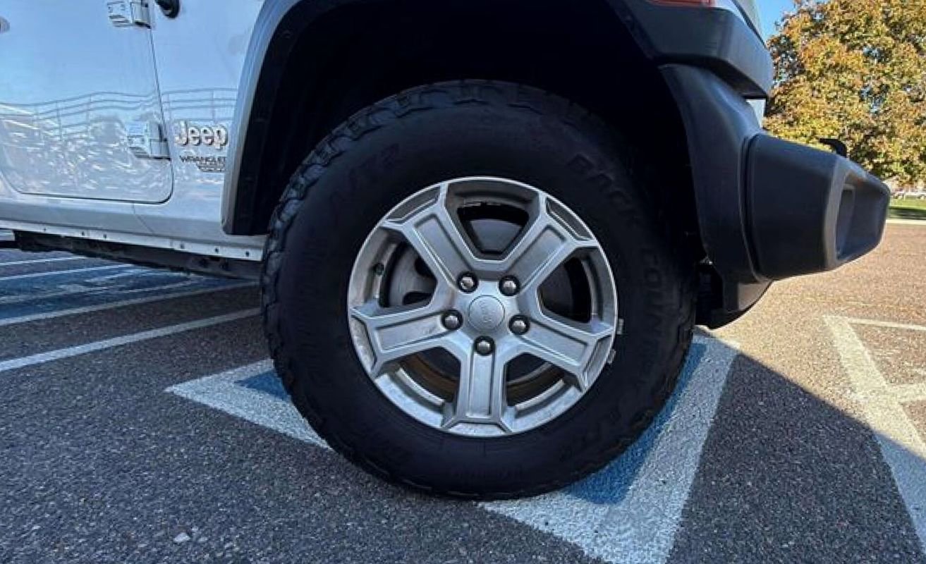 Used 2018 Jeep Wrangler Unlimited Sport S image 17