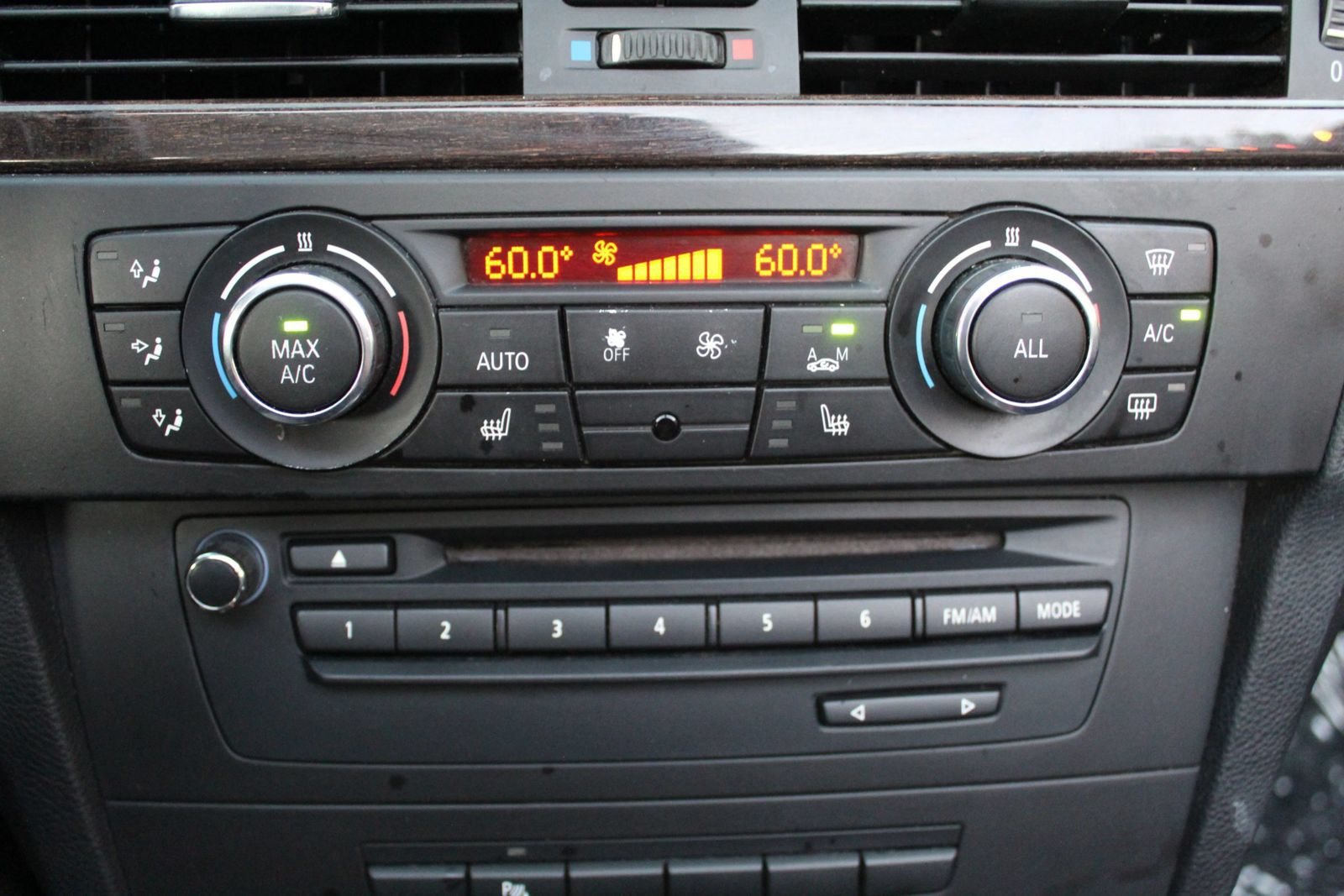 Used 2013 BMW 328i Convertible RWD image 23
