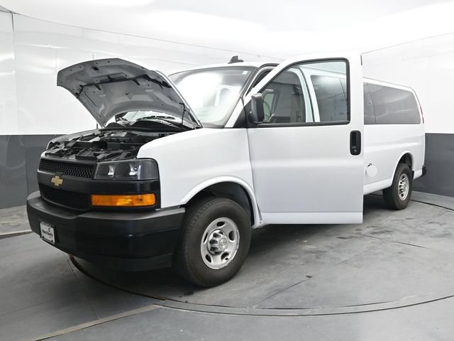 Used 2024 Chevrolet Express 3500 LS RWD image 43