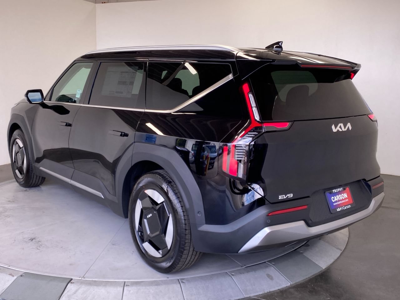 New 2026 Kia EV9 Wind AWD/4WD image 3