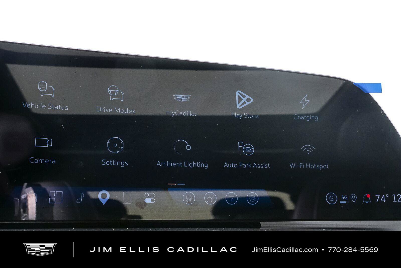 New 2027 Cadillac Vistiq Sport w/ LPO, Floor Liner Package AWD/4WD image 14