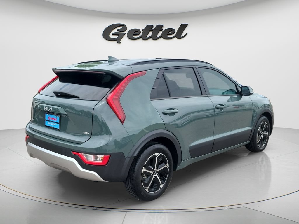 Used 2025 Kia Niro EX FWD image 5