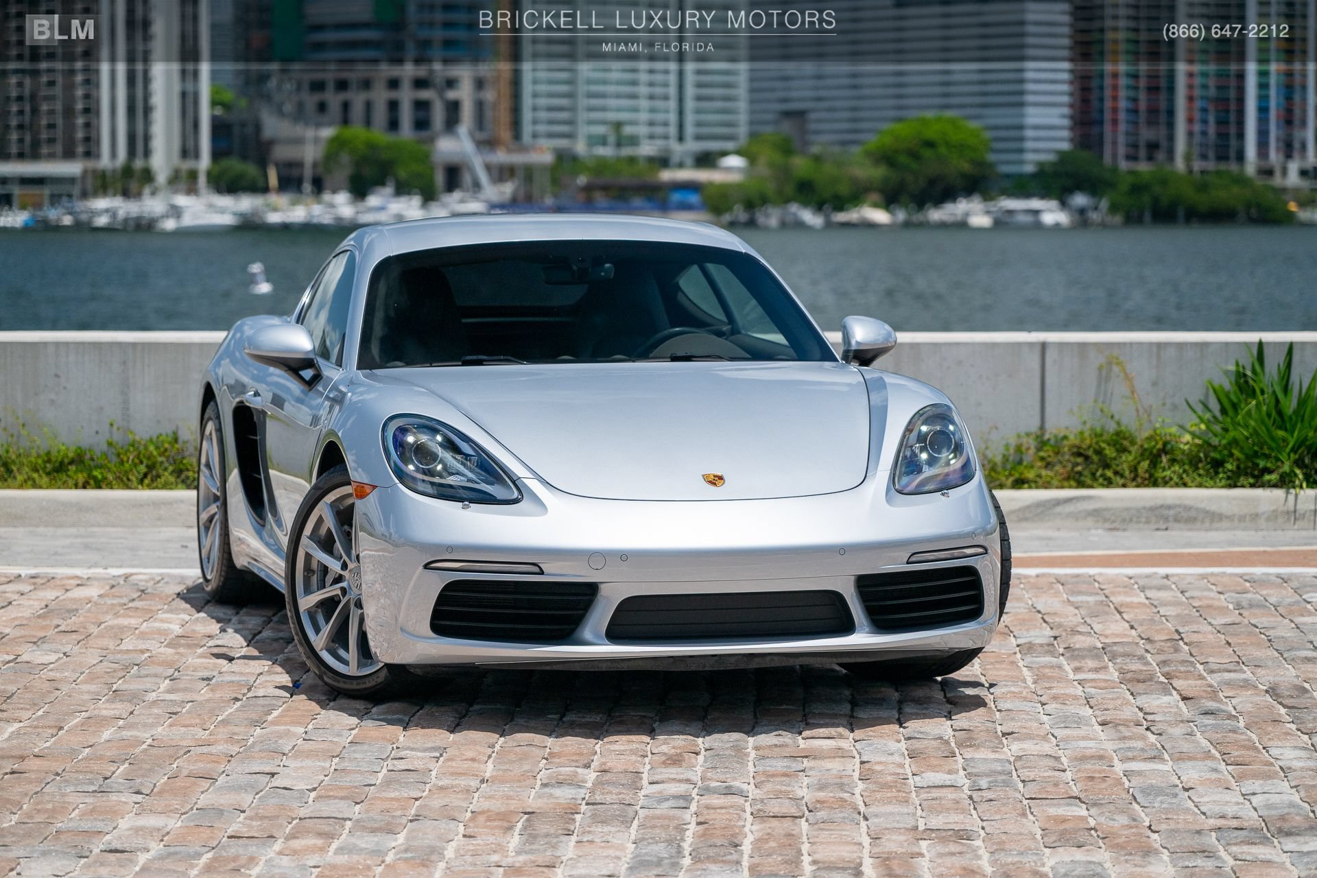 Used 2018 Porsche 718 Cayman RWD image 2