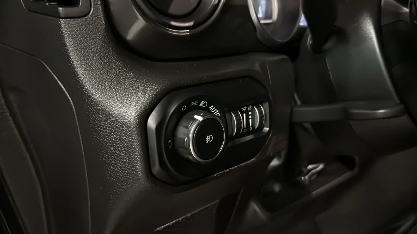 Used 2022 Jeep Wrangler Unlimited Sport AWD/4WD image 23