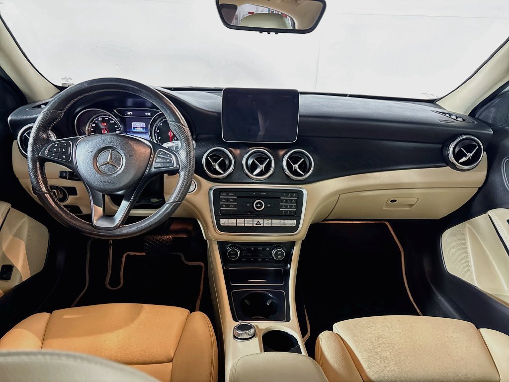 Used 2019 Mercedes-Benz GLA 250 4MATIC image 12