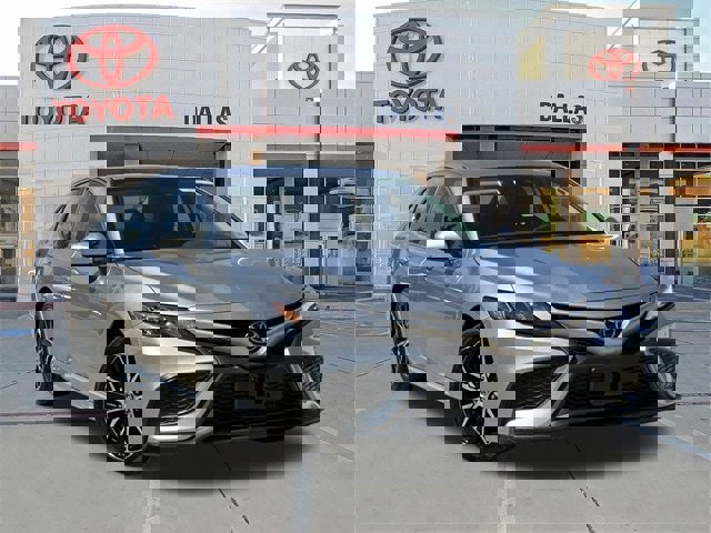 Used 2024 Toyota Camry SE