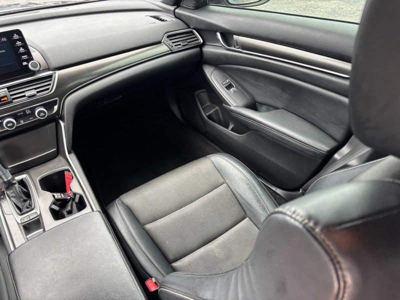 Used 2018 Honda Accord Sport image 16
