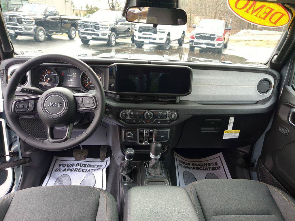 New 2026 Jeep Gladiator Sport AWD/4WD image 21