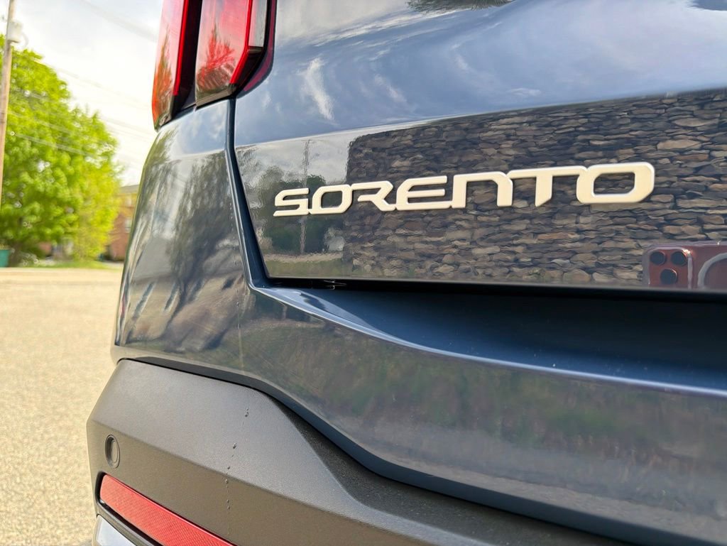 Used 2025 Kia Sorento EX w/ Panoramic Sunroof Package AWD/4WD image 10