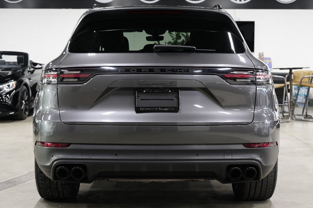 Used 2019 Porsche Cayenne S AWD/4WD image 4