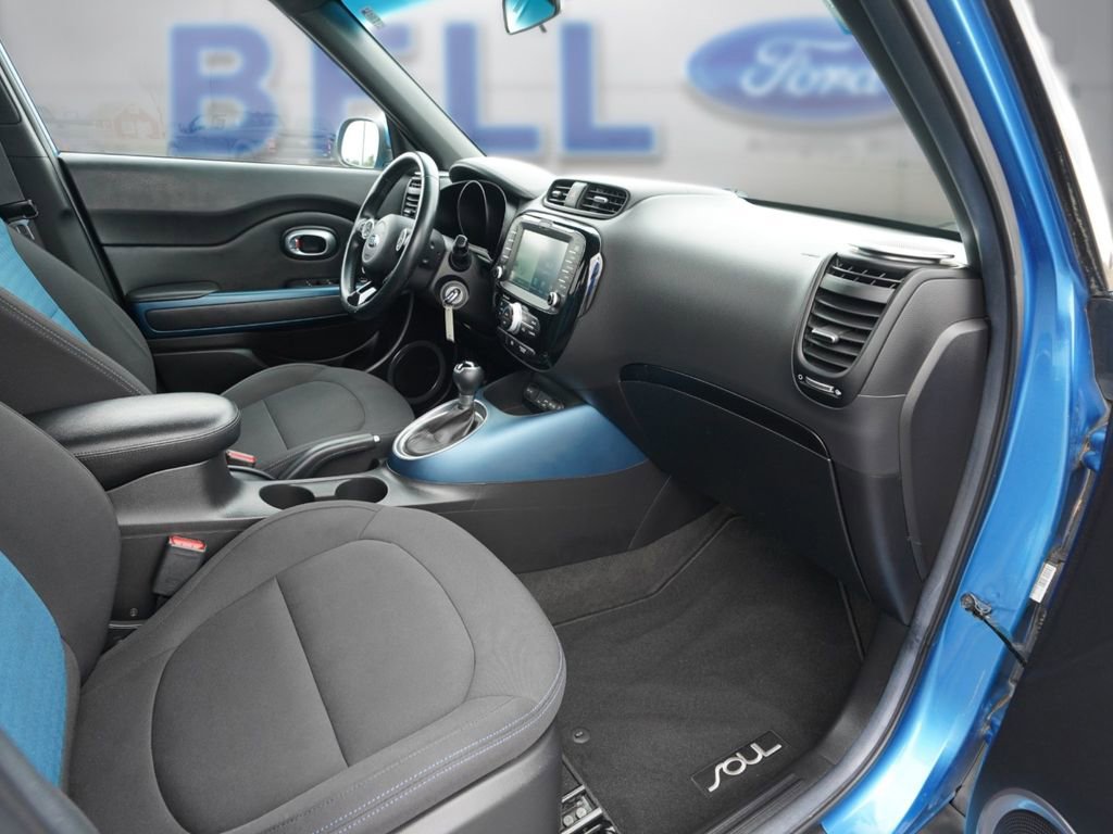 Used 2015 Kia Soul + w/ Audio Package image 29