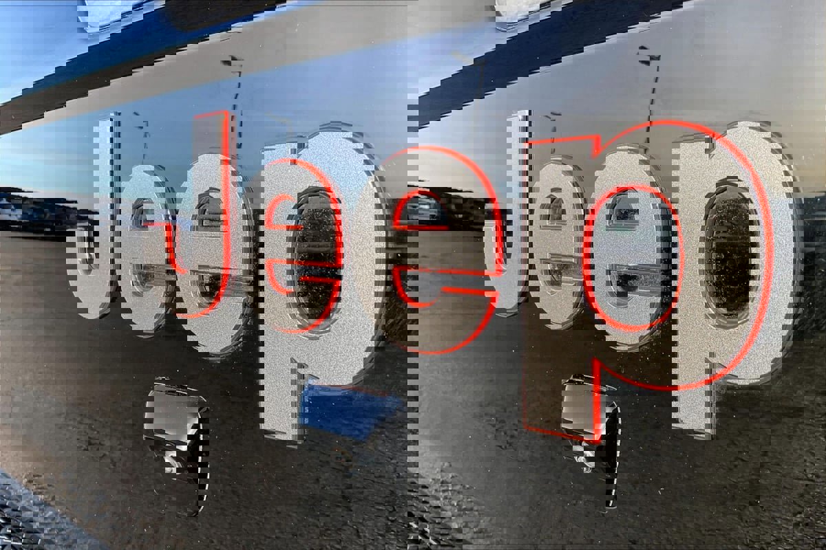 Used 2022 Jeep Gladiator Mojave w/ Trailer Tow Package image 8