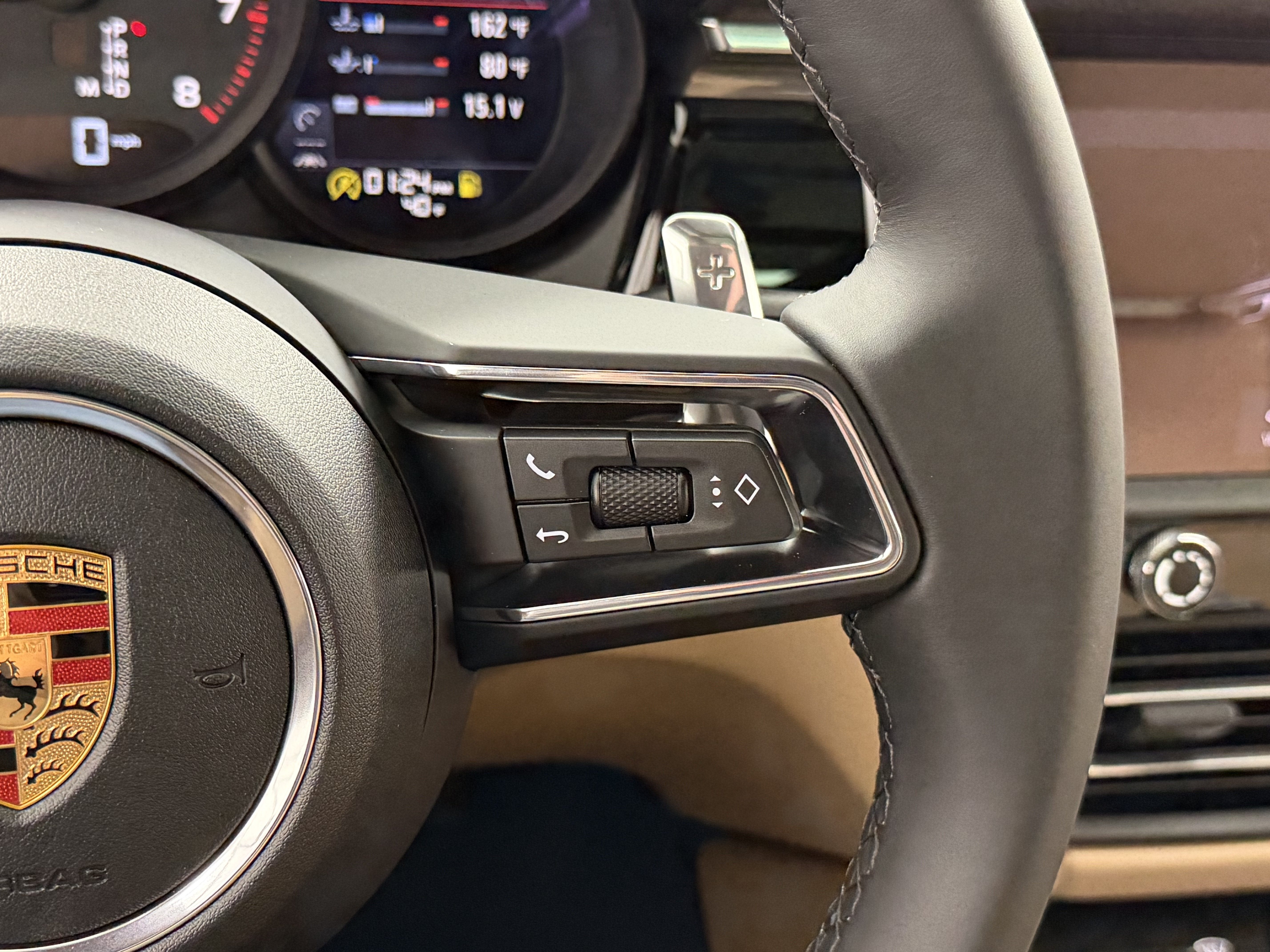 Certified 2026 Porsche Macan AWD/4WD image 48