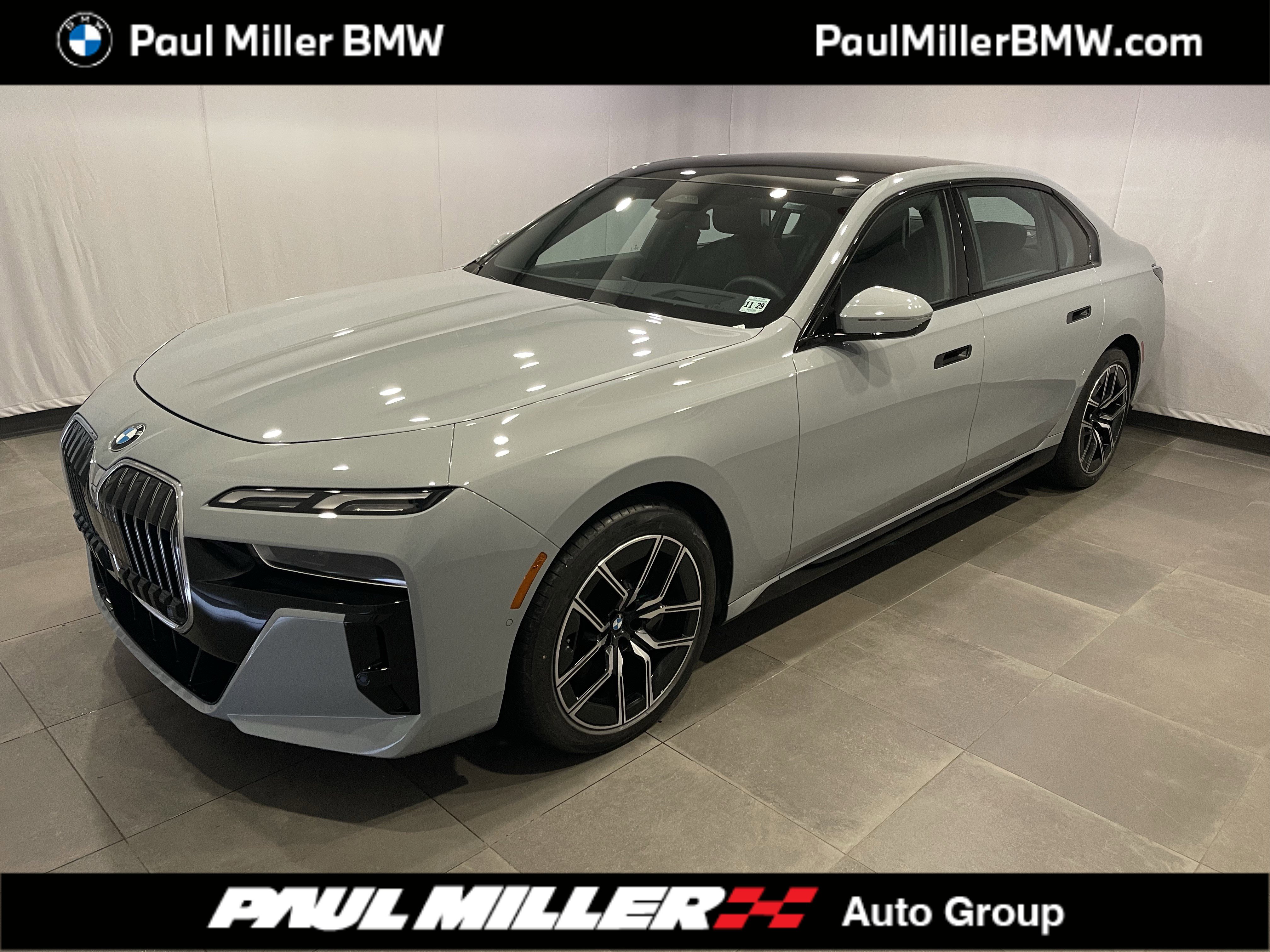 Certified 2024 BMW 760i xDrive w/ Premium Package 2 AWD/4WD image 1