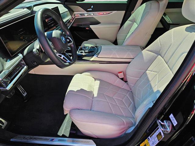 Certified 2023 BMW i7 xDrive60 image 16