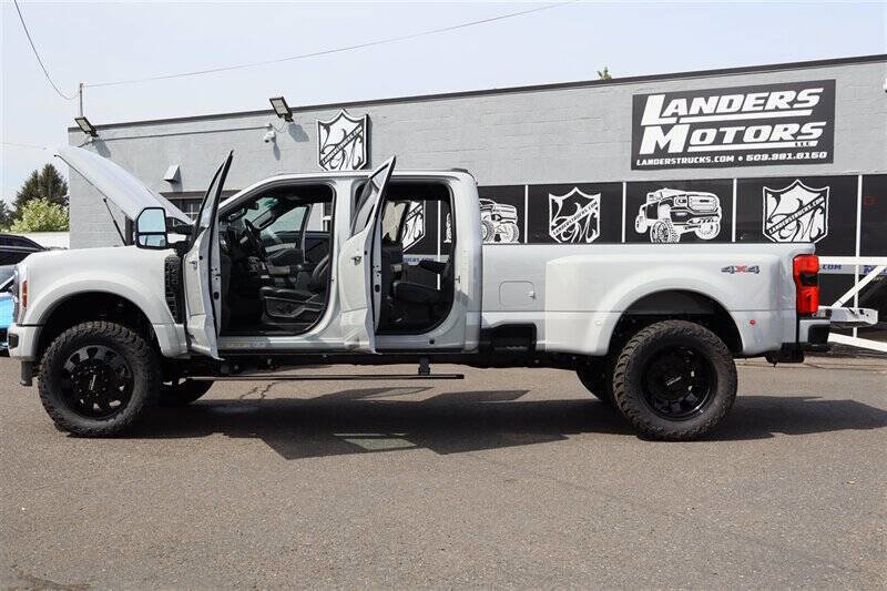 Used 2026 Ford F450 Platinum w/ Snow Plow Prep Package AWD/4WD image 35