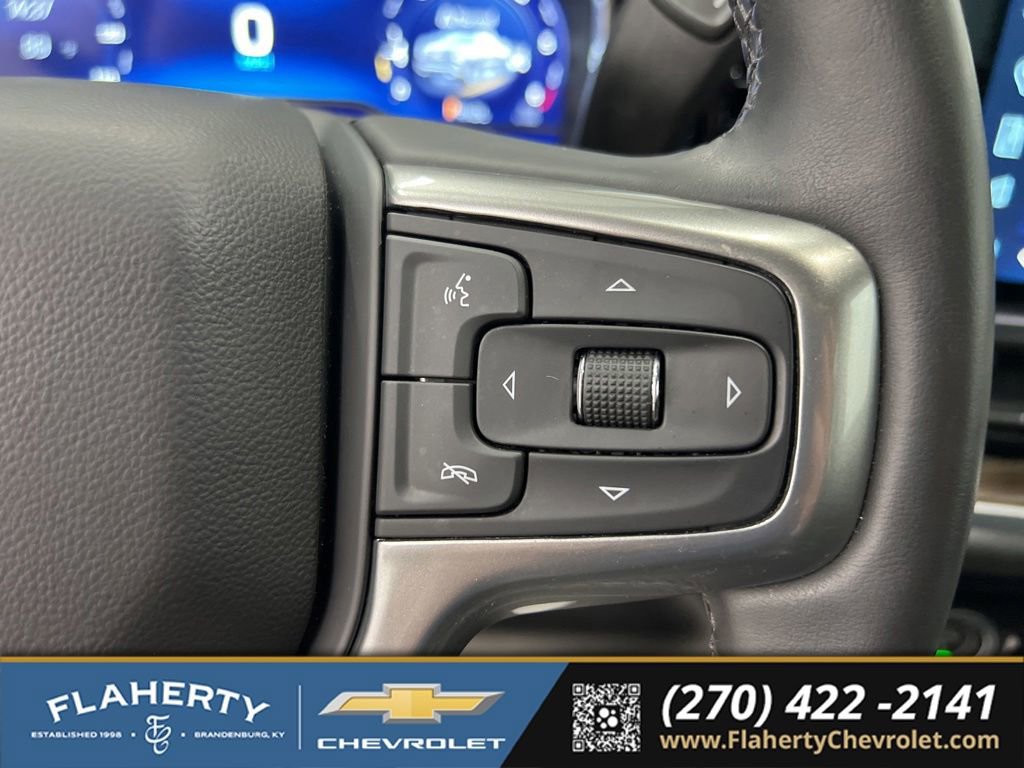 Used 2023 Chevrolet Silverado 1500 LT AWD/4WD image 24
