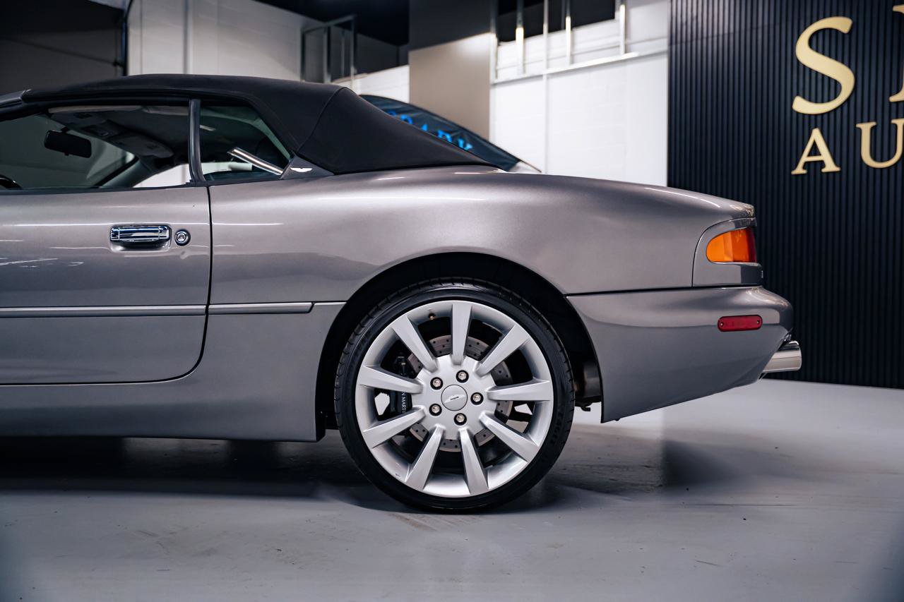 Used 2002 Aston Martin DB7 Vantage RWD image 5
