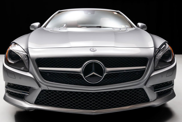 Used 2013 Mercedes-Benz SL 550 image 31
