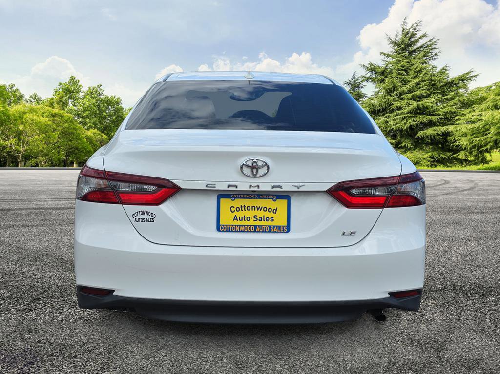 Used 2021 Toyota Camry LE image 6