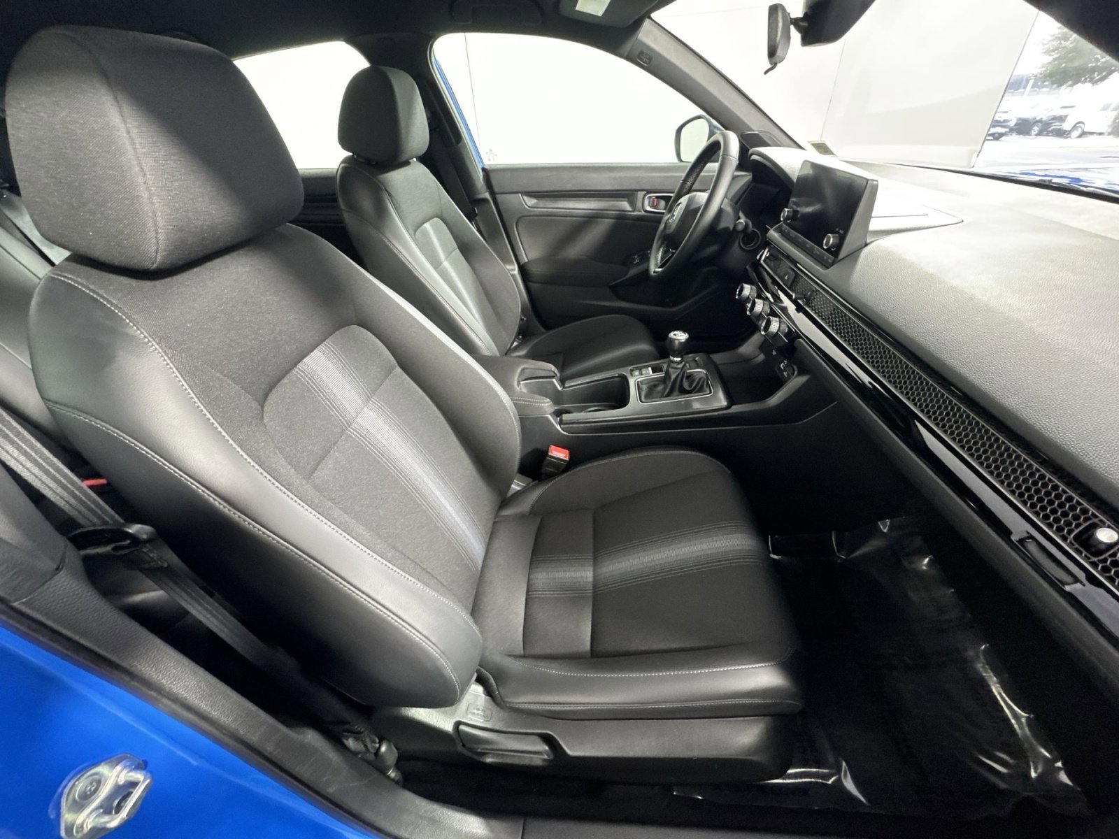 Used 2023 Honda Civic Sport image 25