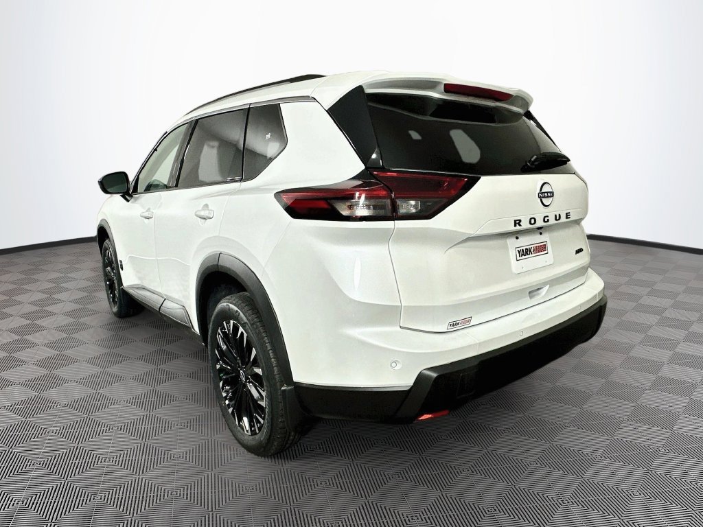 New 2027 Nissan Rogue Dark Armor AWD/4WD image 7