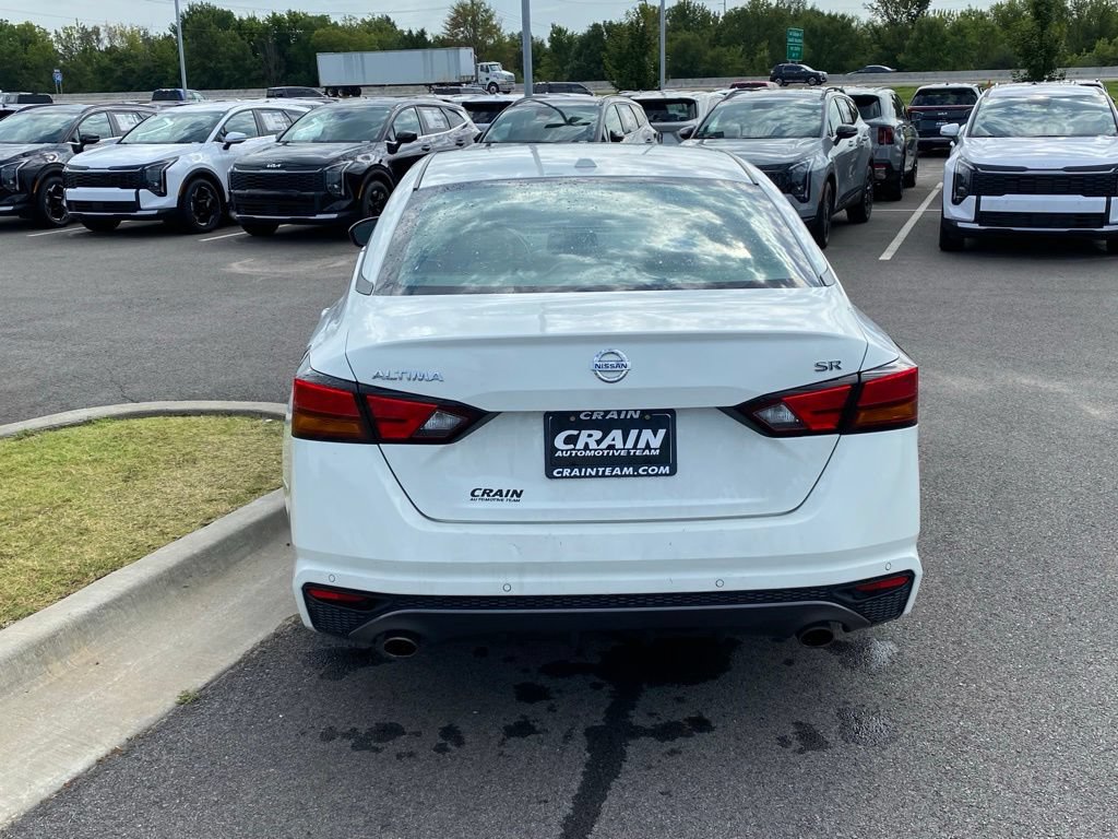 Used 2021 Nissan Altima 2.5 SR FWD image 6