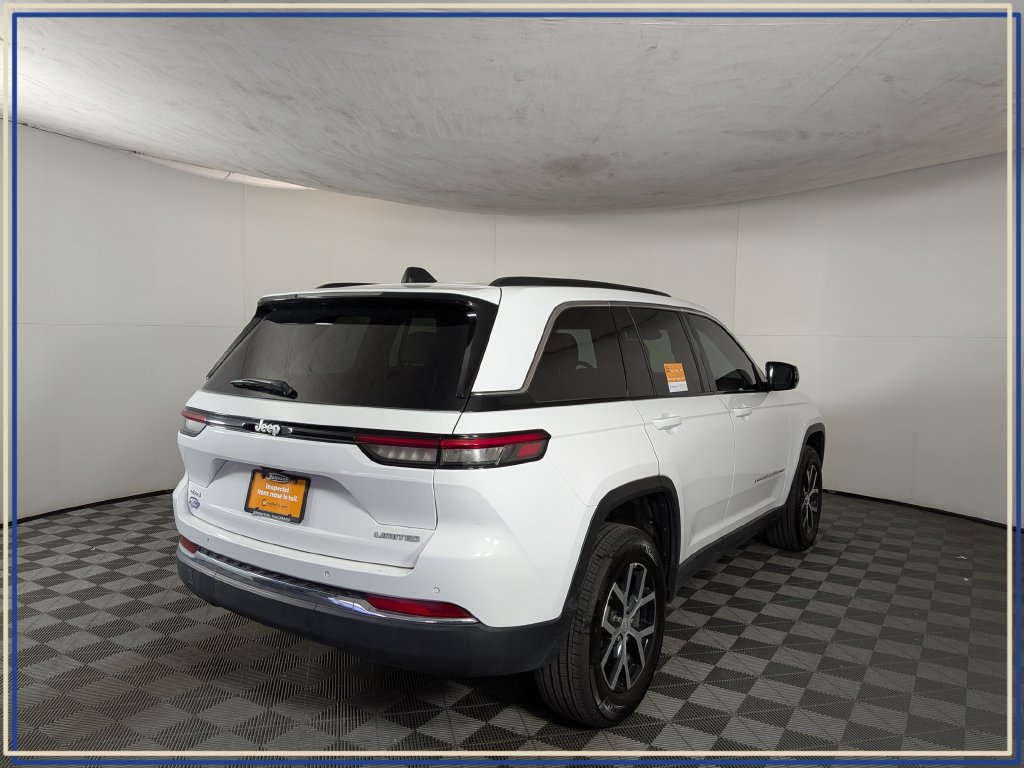 Certified 2025 Jeep Grand Cherokee Limited AWD/4WD image 8