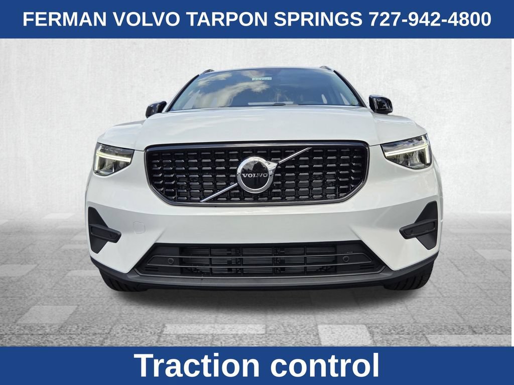 New 2026 Volvo XC40 B5 Core AWD/4WD image 4