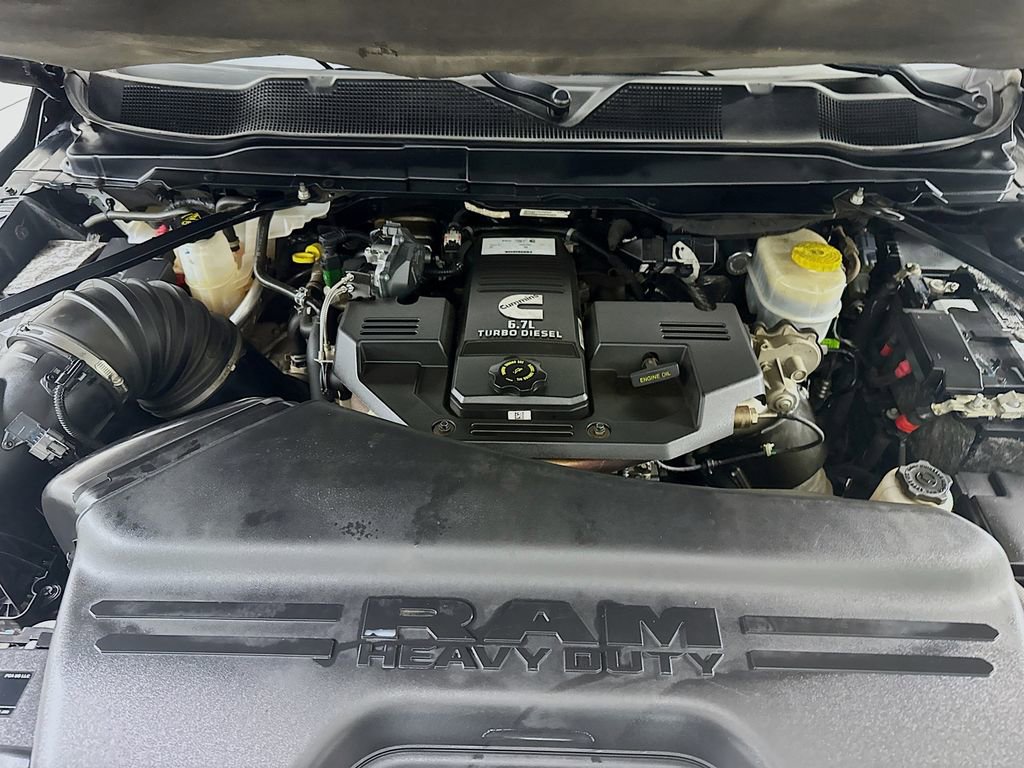 Used 2019 RAM 3500 Laramie image 32