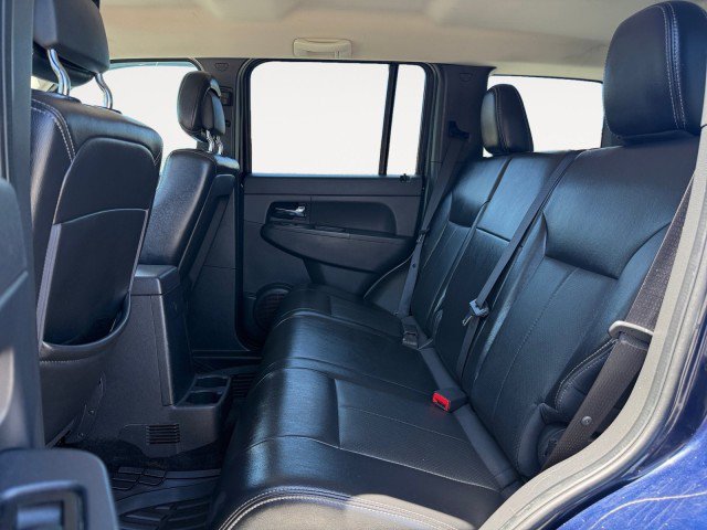 Used 2012 Jeep Liberty Sport AWD/4WD image 12