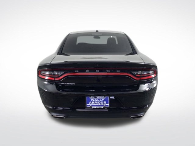 Used 2021 Dodge Charger SXT RWD image 9