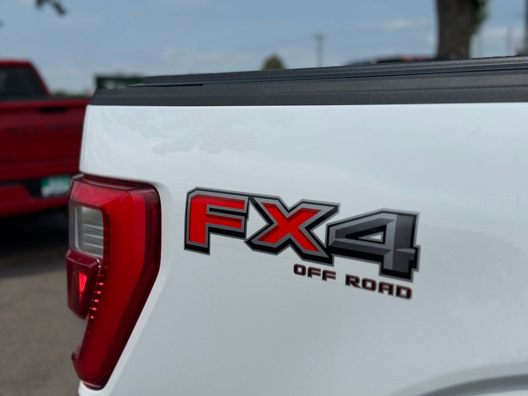Used 2022 Ford F150 Lariat image 12