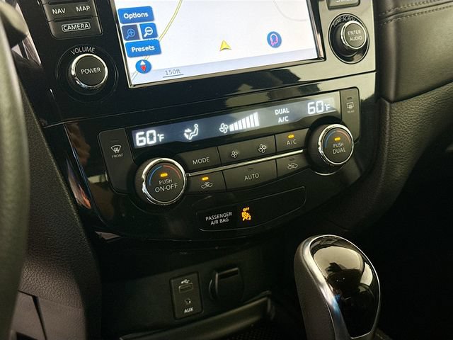 Used 2017 Nissan Rogue SL AWD/4WD image 18