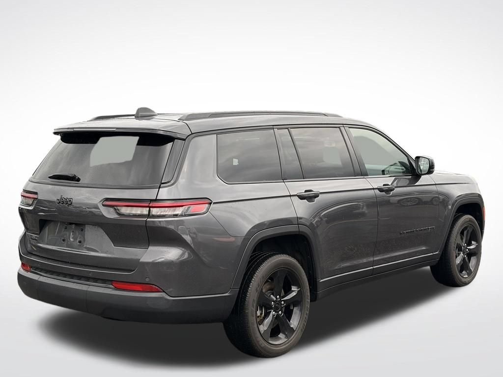 Used 2023 Jeep Grand Cherokee L Altitude AWD/4WD image 6