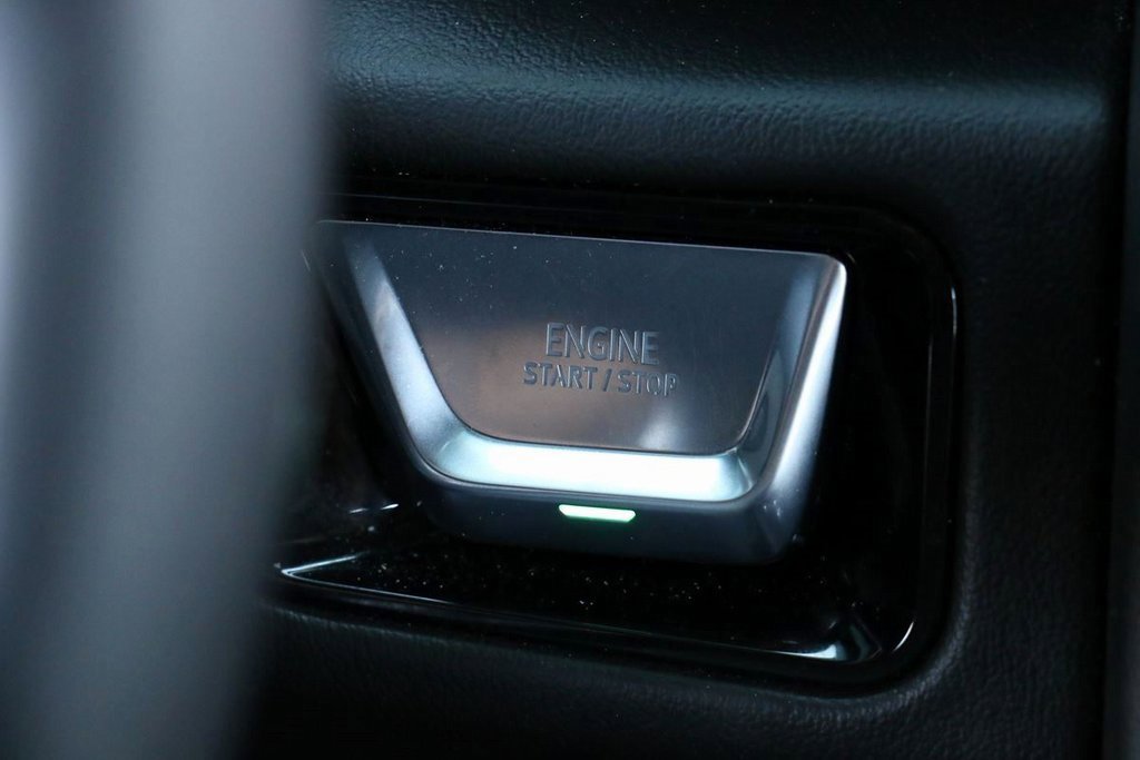 Used 2025 GMC Yukon XL Elevation w/ LPO, Floor Liner Package image 17