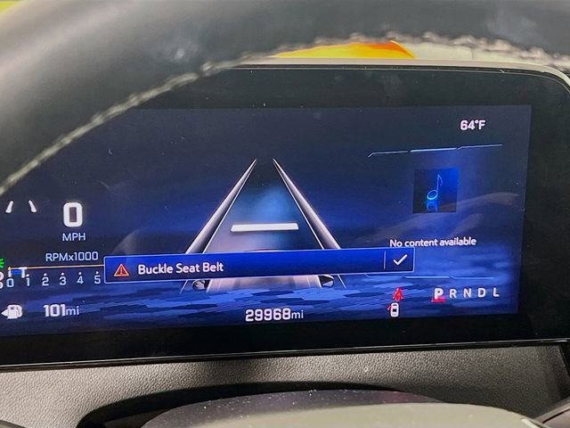 Used 2025 Chevrolet Traverse LT FWD image 13